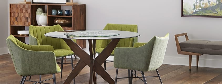 Simpson Table with Bixby Chairs
